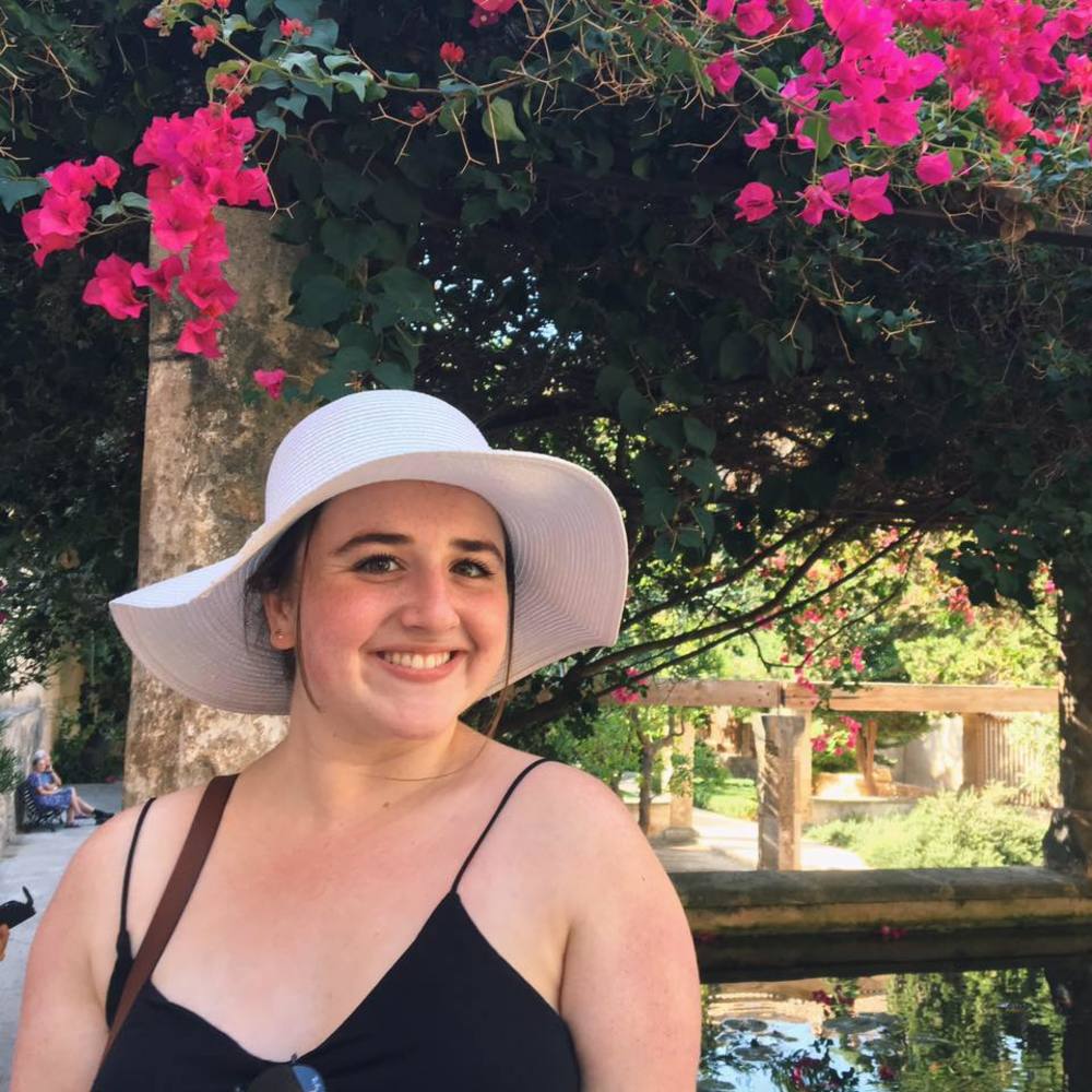 Meet your Posher, Julia